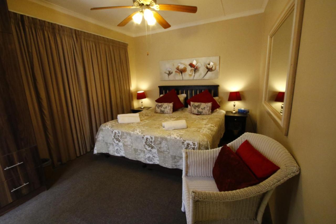 Bluewater Guesthouse Порт-Элизабет Экстерьер фото