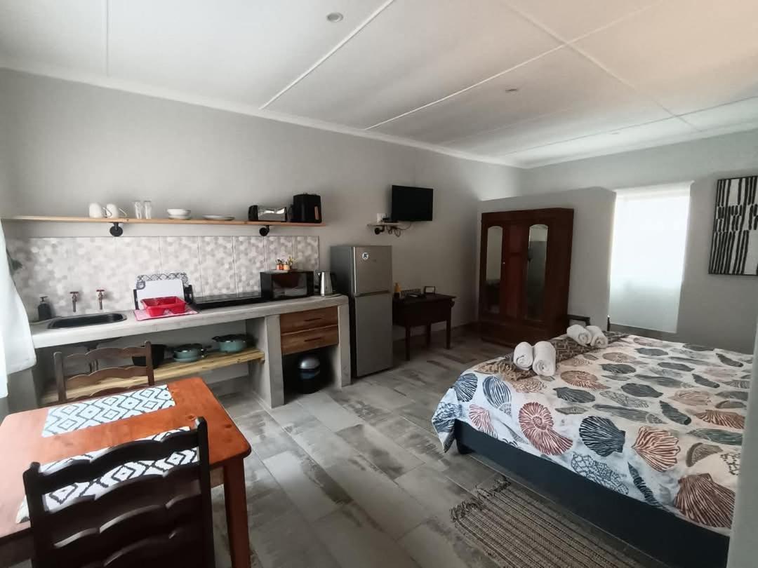 Bluewater Guesthouse Порт-Элизабет Экстерьер фото