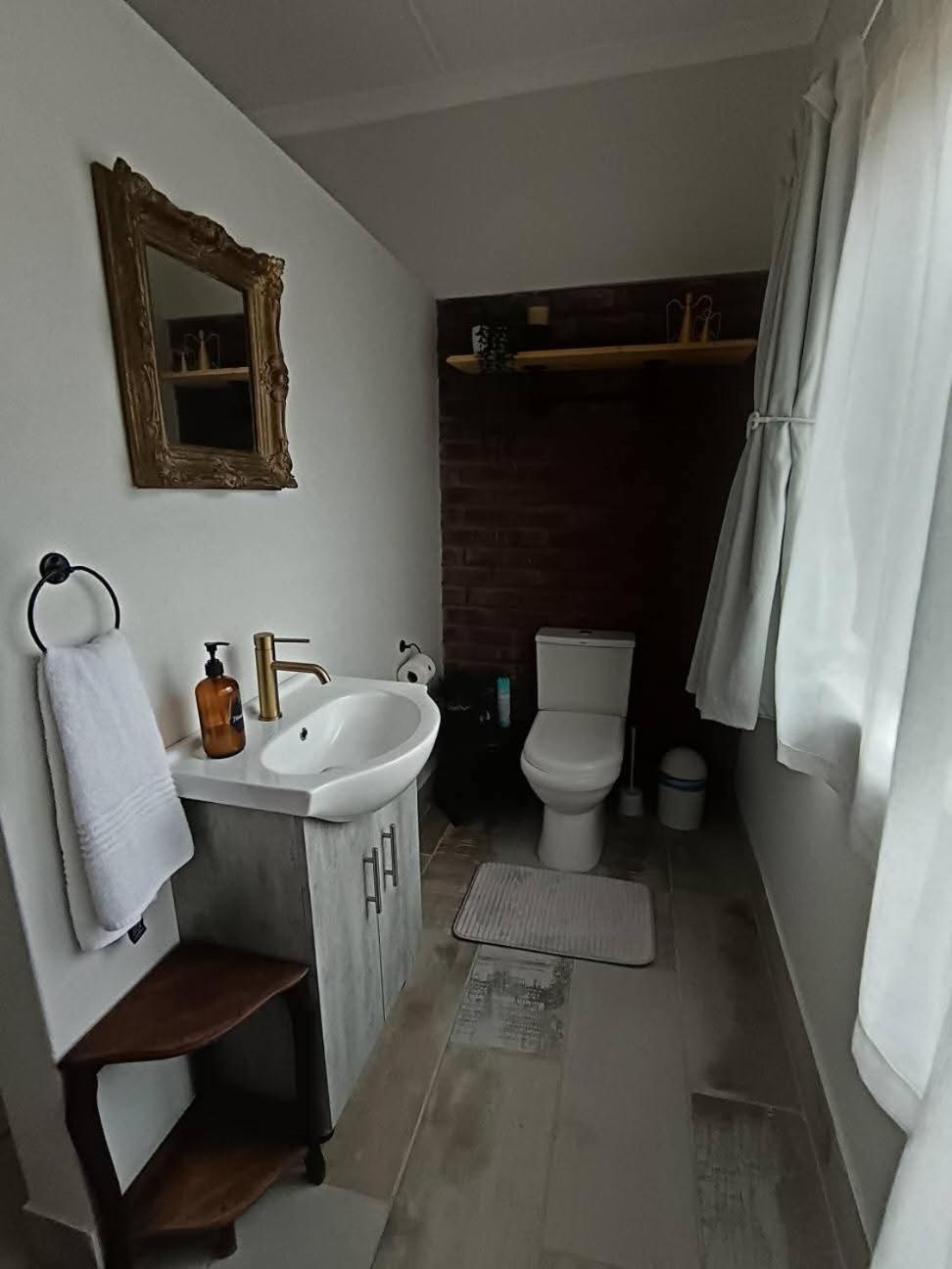 Bluewater Guesthouse Порт-Элизабет Экстерьер фото