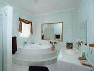 Bluewater Guesthouse Порт-Элизабет Экстерьер фото